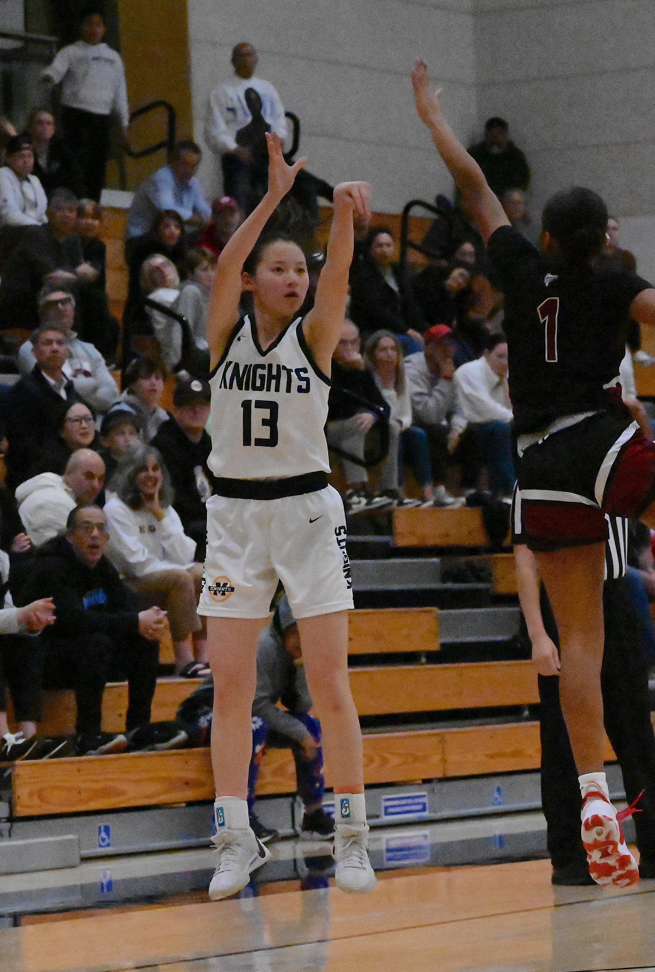 Menlo junior Karen Xin sank five threes in a win over SHP in the CCS semifinals