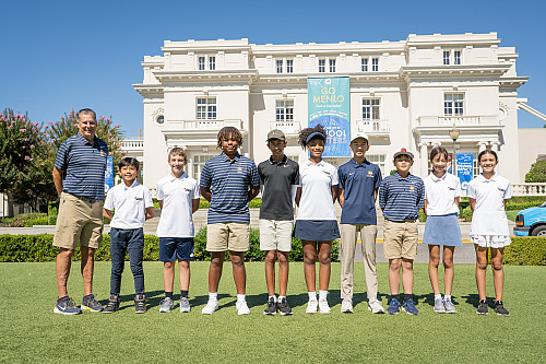 Middle School Golf Team photo.